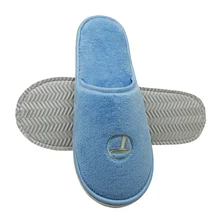 OEM Coral Fleece Blue Slippers Luxury Customized Hotel Disposable Slippers For Hotels Spa Room