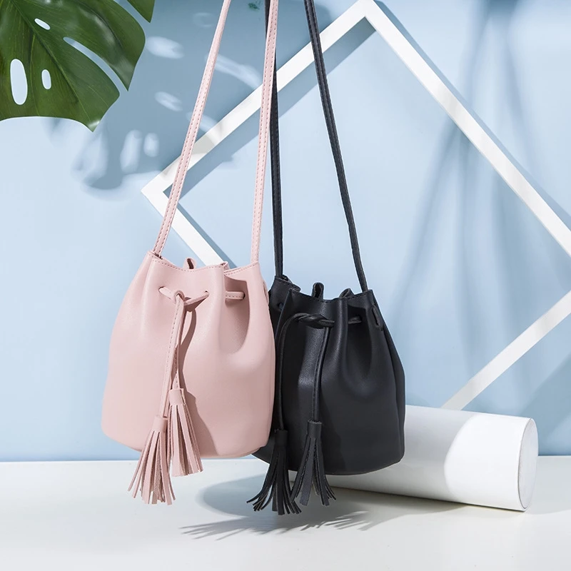 Bucket Bag Women Leather Vintage Fashion Tassel Drawstring Crossbody Bag Small 