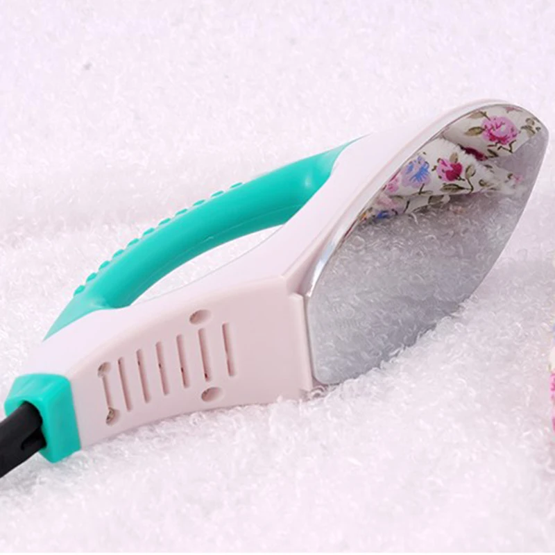 Professional Fashion Handheld Heart Mini Electrostatic Iron