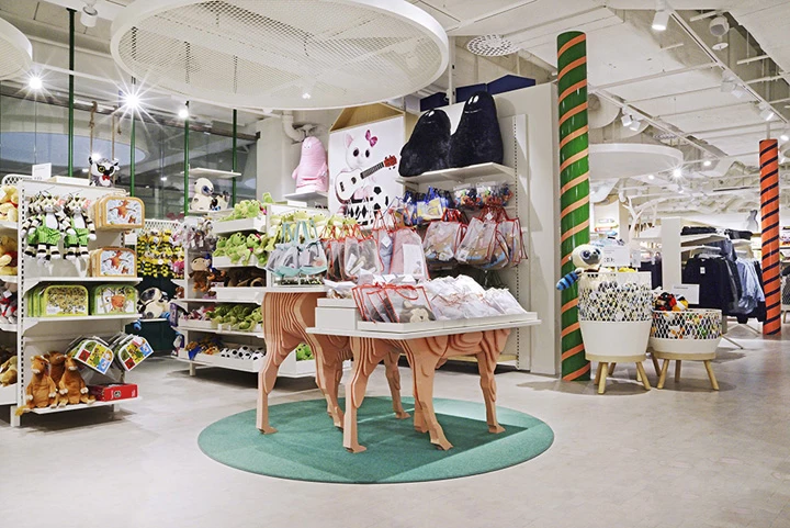 Boutique de vêtements pour enfants, Design d'intérieur, étagère de