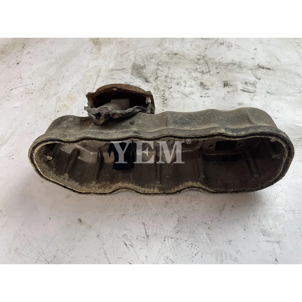 Engine Spare Parts Compatible Supplier D1703 Valve Chamber Cover for Kubota