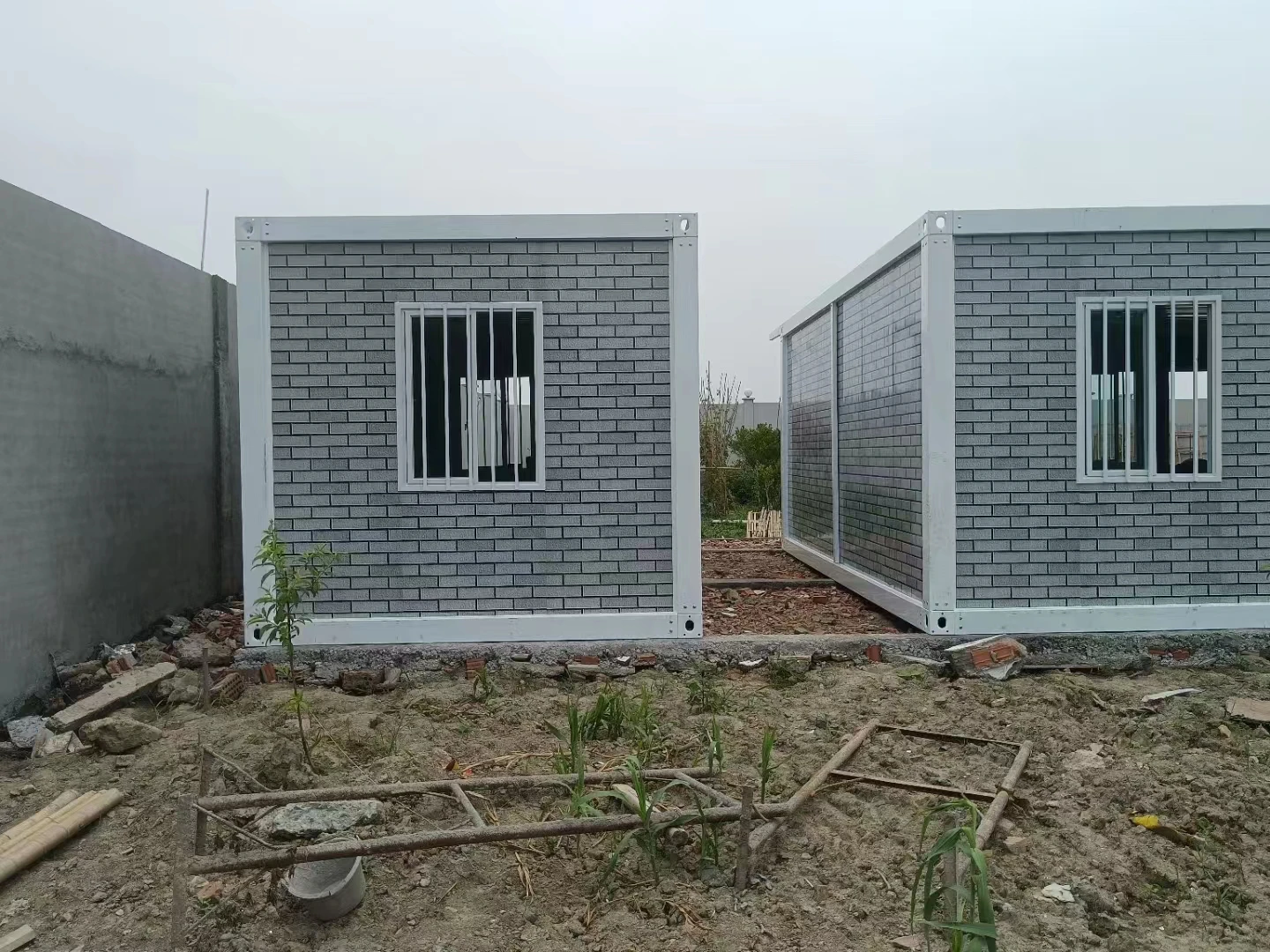 New Arrival 20ft Container Mobile Home Kitchen Bathroom Office Building Application Sandwich Panel Material Container House