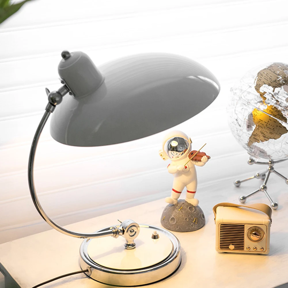 Nordic Designer Modern Metal Table Lamp New Arrival Decorative Home Lights with AC/DC Power Supply Iron Body