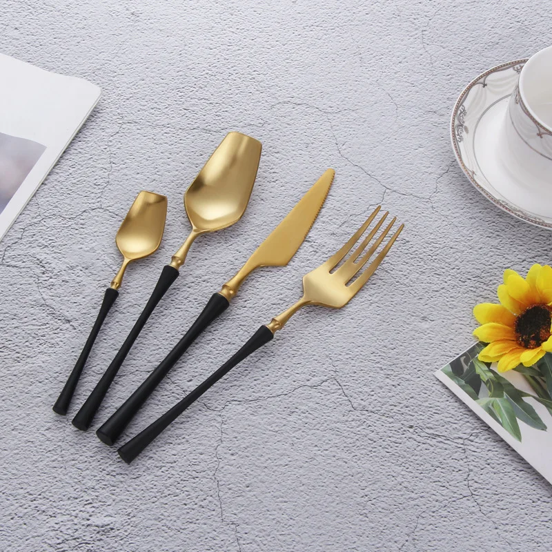 Luxury matte Gold Plated Cutlery Set Kitchen Fork Knife Spoon Stainless Steel Cutlery Wedding Centerpieces