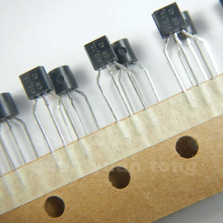 100 Pezzi C1815 2SC1815 Transistor NPN TO-92, Triodo, Equivalente 2SC3198
