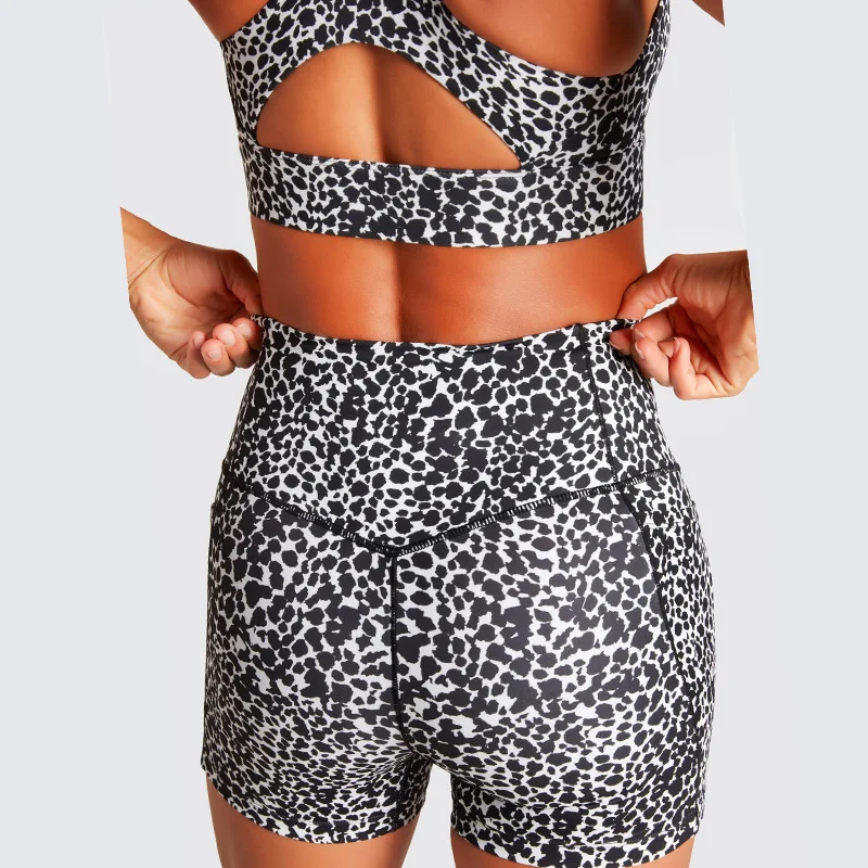 Women Leopard Print Workout Set Yoga Outfits 2 Piece Set Outfit High Waist Bike Shorts with Pockets 