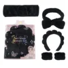 Conjunto negro de cinco piezas.