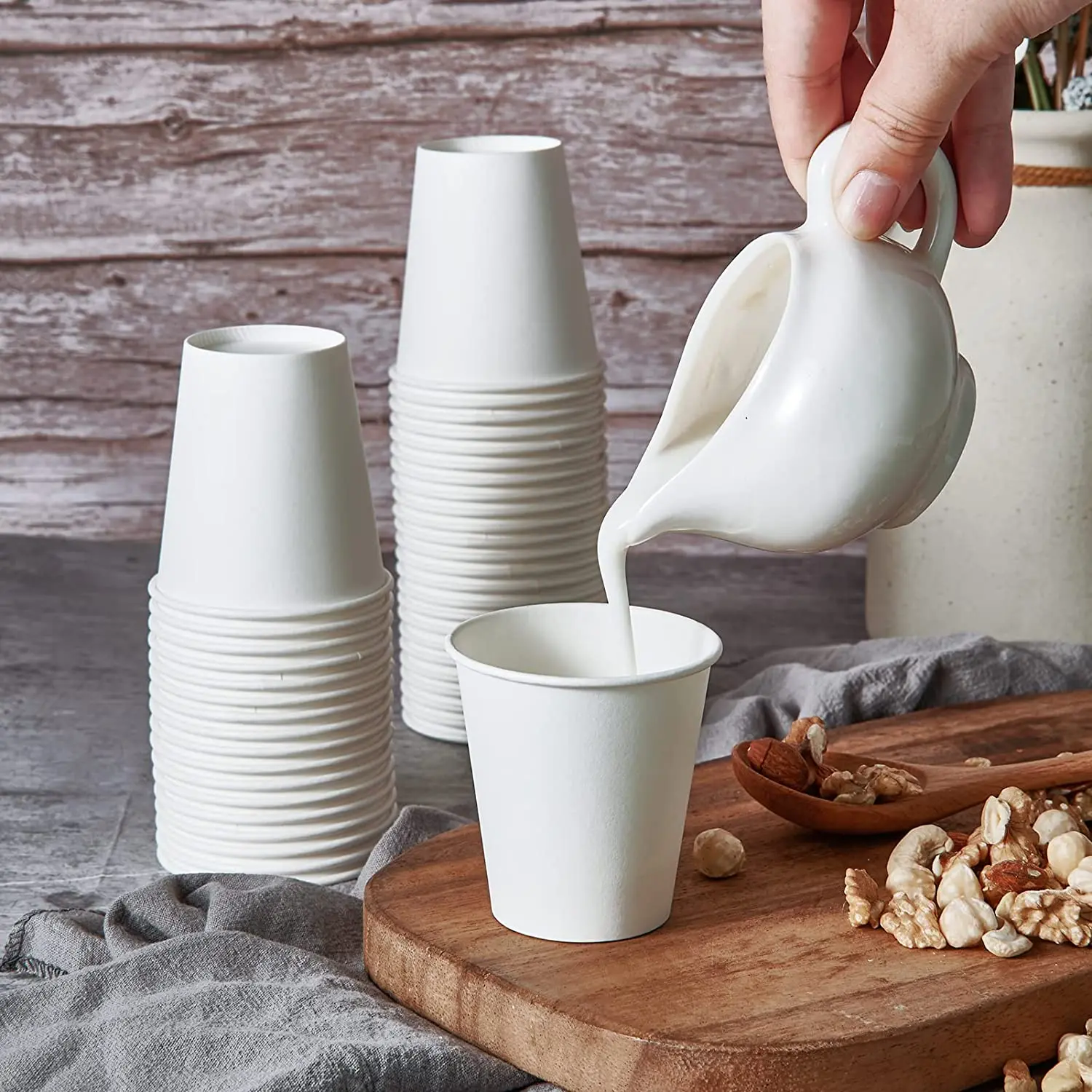 Eco-friendly Take Away Food Disposable Coffee Paper Cup With handle For Juices details