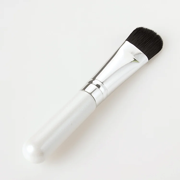 mask-brush-1.png