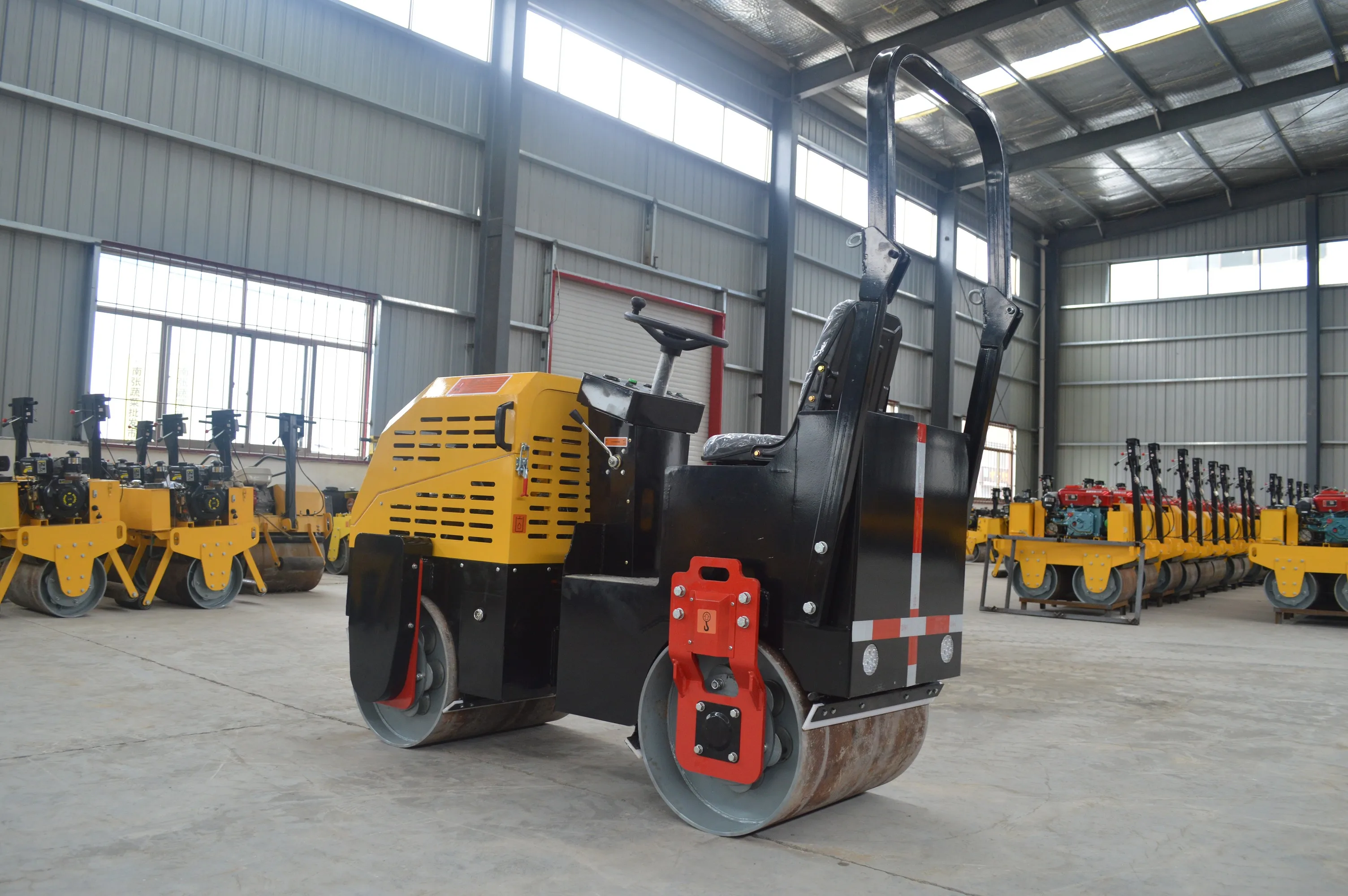 1ton road roller  (2).jpg