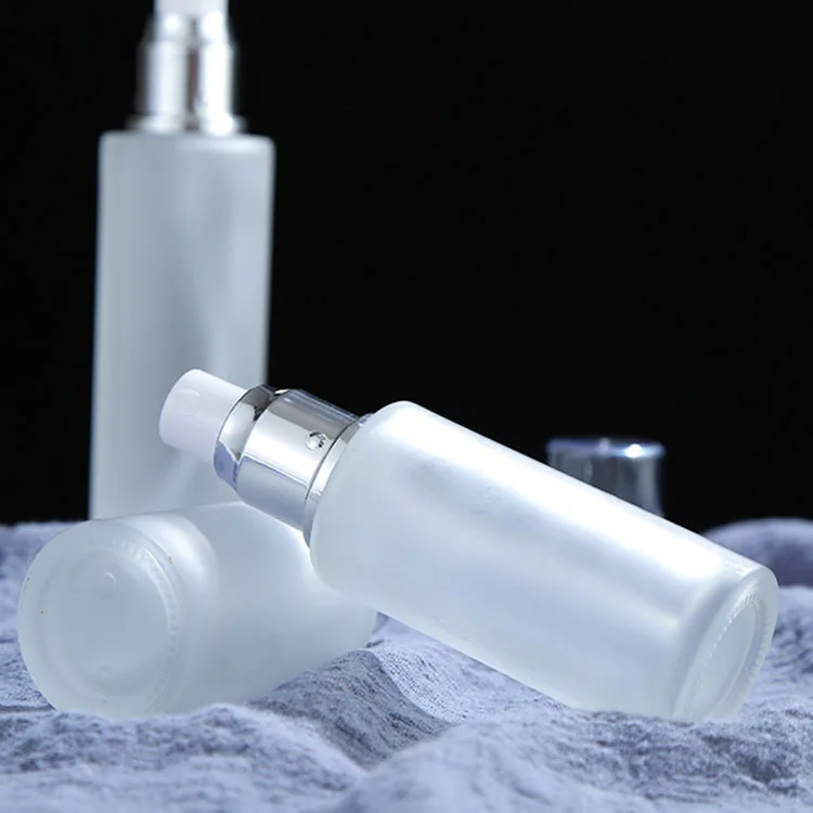 Flaconi di lozione in vetro di lusso per spray cosmetici di alta qualità da 120 ml con coperchio argentato