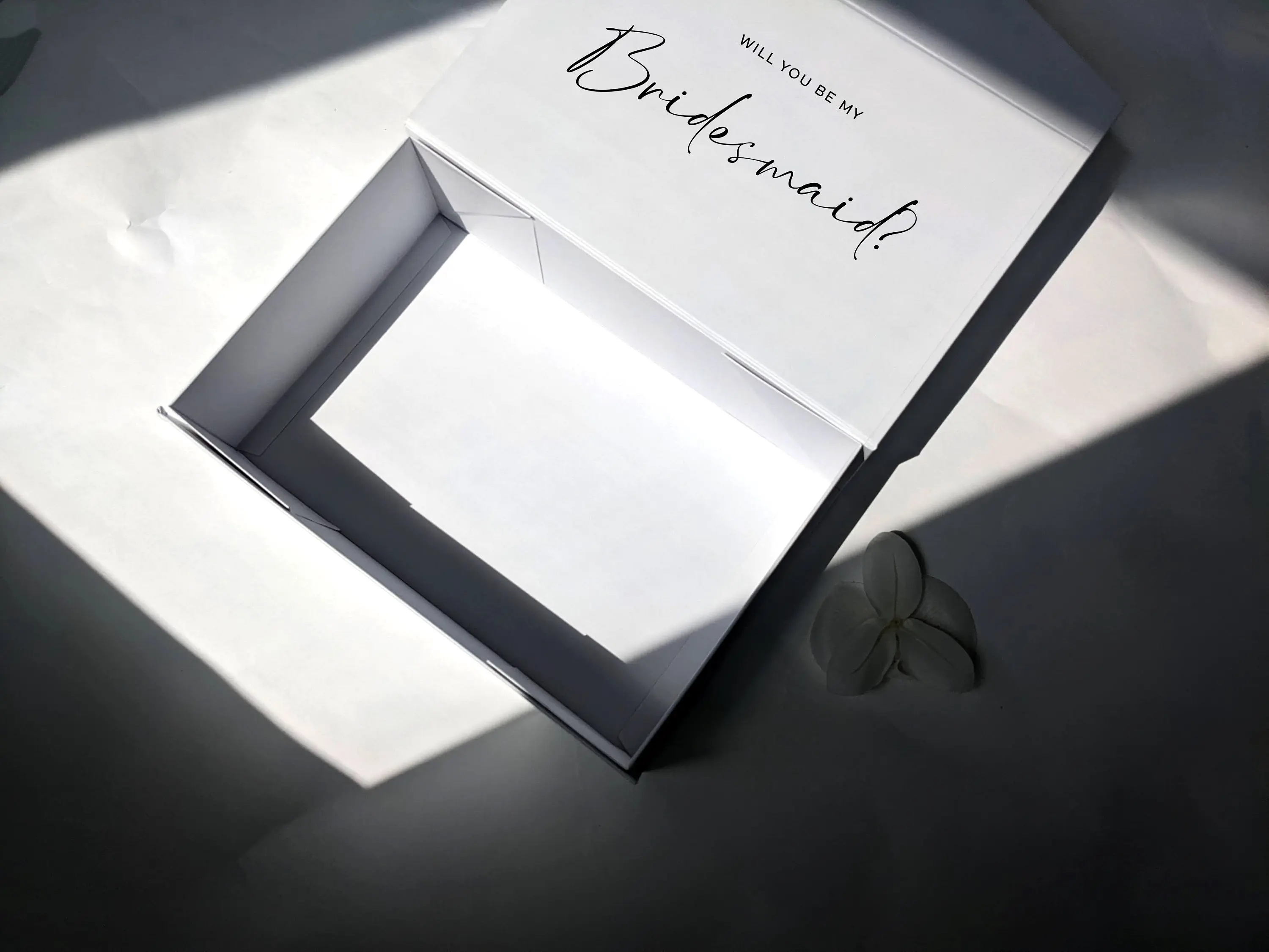 LABON Paper Cardboard Personalized Bridesmaids Custom Empty Proposal Gift Boxes With Ribbon
