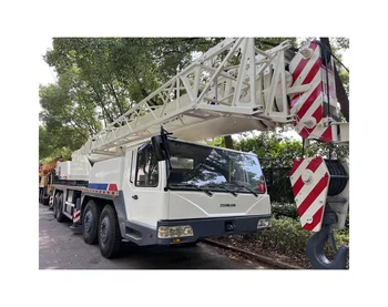 Year nearly new 70 tons QY70V zoomlion used truck crane