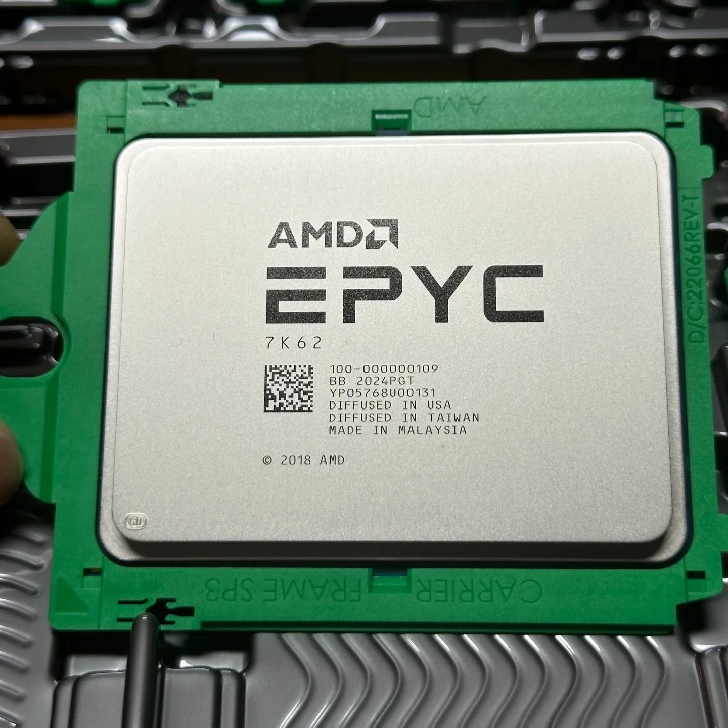 CPU AMD EPYC 7K62 AMD EPYC 7K62 - 48 Cores, 96 Threads, 2.6ghz Server CPU