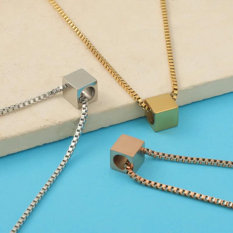 Small Square Box Chain Choker Necklace