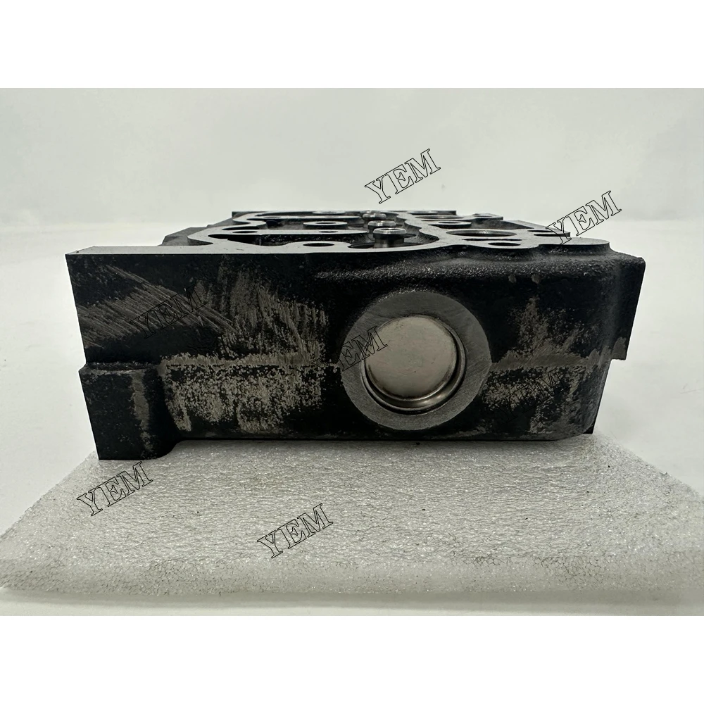 For Kubota Z750 Cylinder Head Heavy Equipment Engine Parts 2