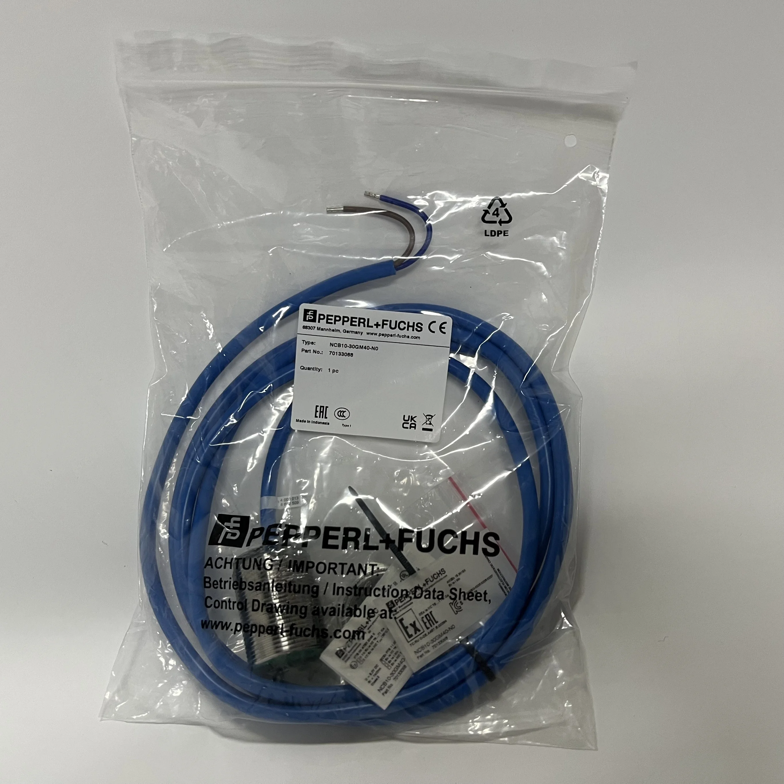 Pepperl+Fuchs Inductive Proximity Sensor NCB10-30GM40-N0 Pepperl+Fuchs Inductive Proximity Sensor NCB10-30GM40-N0