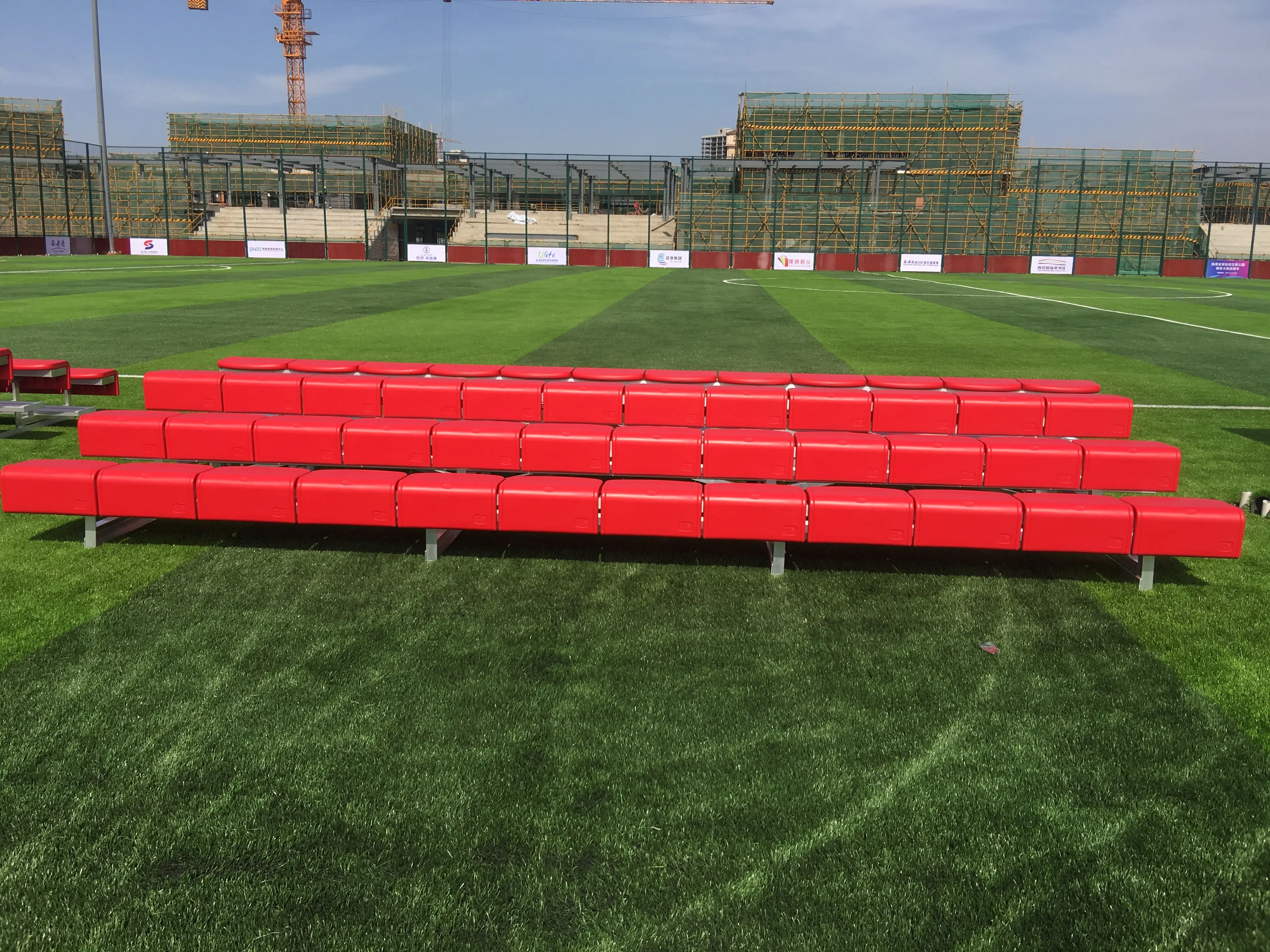 Modular Folding Stadium Seat with Metal Frame and Shelter 11