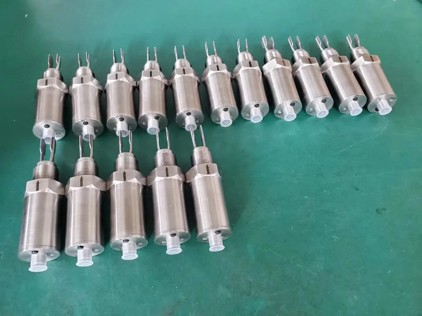 Alibaba.com: Vibrating Tuning Fork Mini Liquid Level Switch Sensor for ...