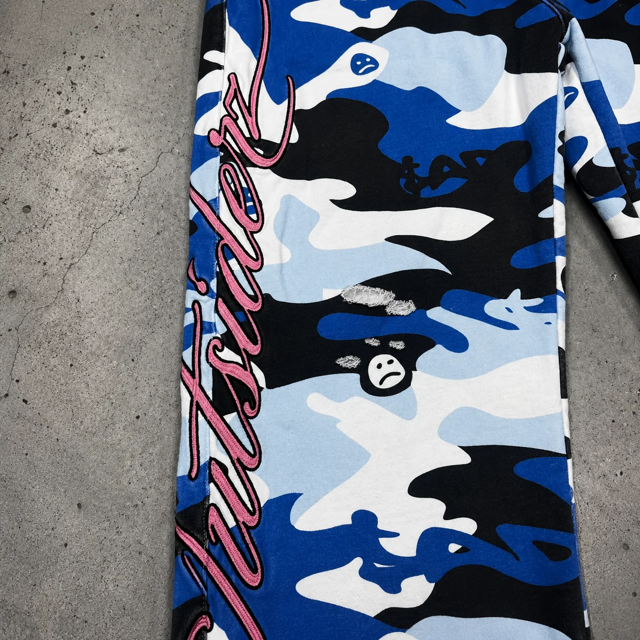 Streetwear Custom Blue Camouflage Graphic Drawstring Baggy Wide Leg Raw Hem Loose Fit Casual Urban Full Length Men Sweatpants gallery 4
