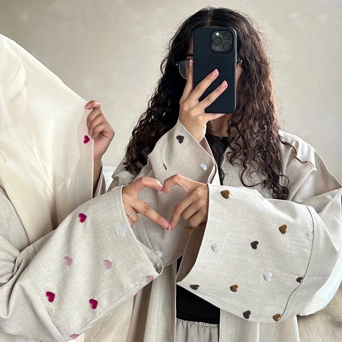 2024 Women's Eid Embroidered Heart Abaya Open Front Cardigan Maxi Dress Breathable Arabian Robe for Ramadan Elegant Ialam