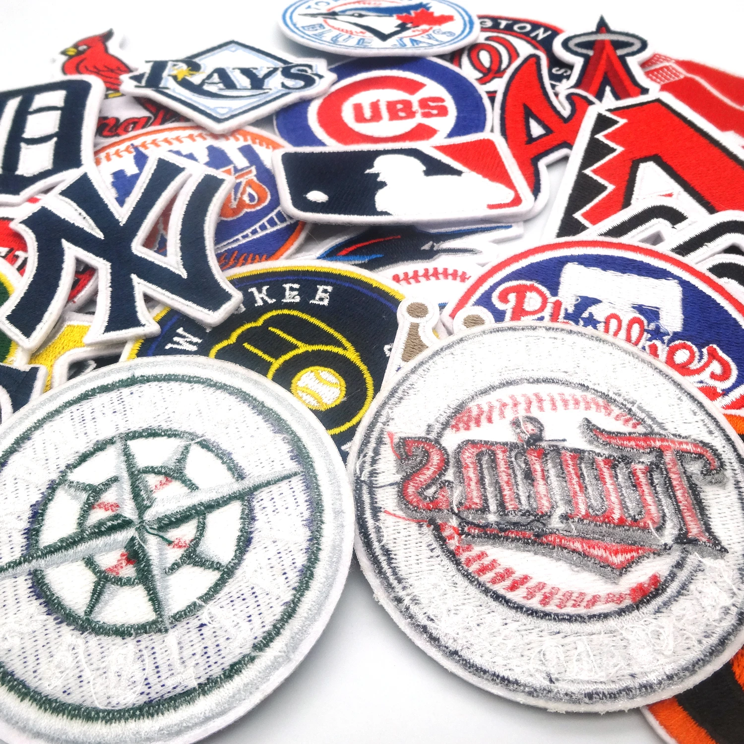 New 33 MLB Major League Baseball Logo embroidered iron on patch.