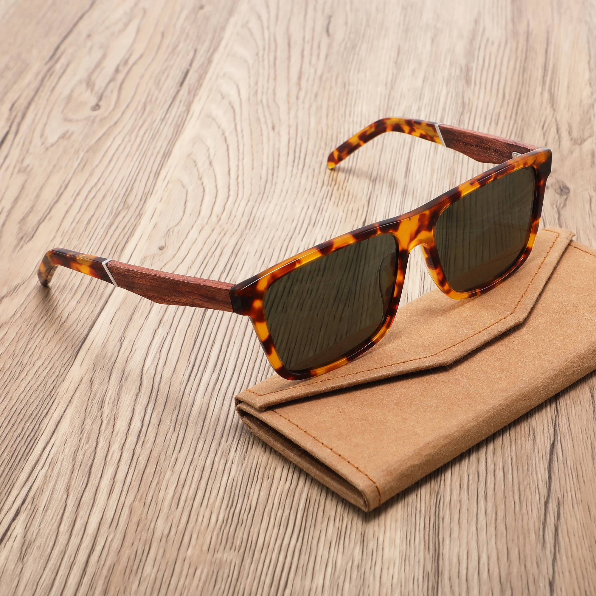 CONCHEN Wholesale OEM Customized Sun Glasses TAC Polarized Acetate Wood Temple Sunglasses