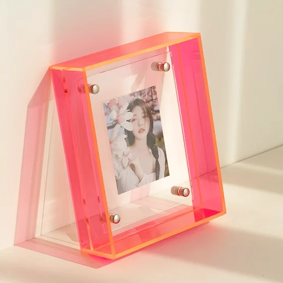 Wholesale Desktop Block Photo Frame 2x3 4x6 5x7 6x8 Custom Colorful Edge Wall Mount Acrylic Picture Frame factory