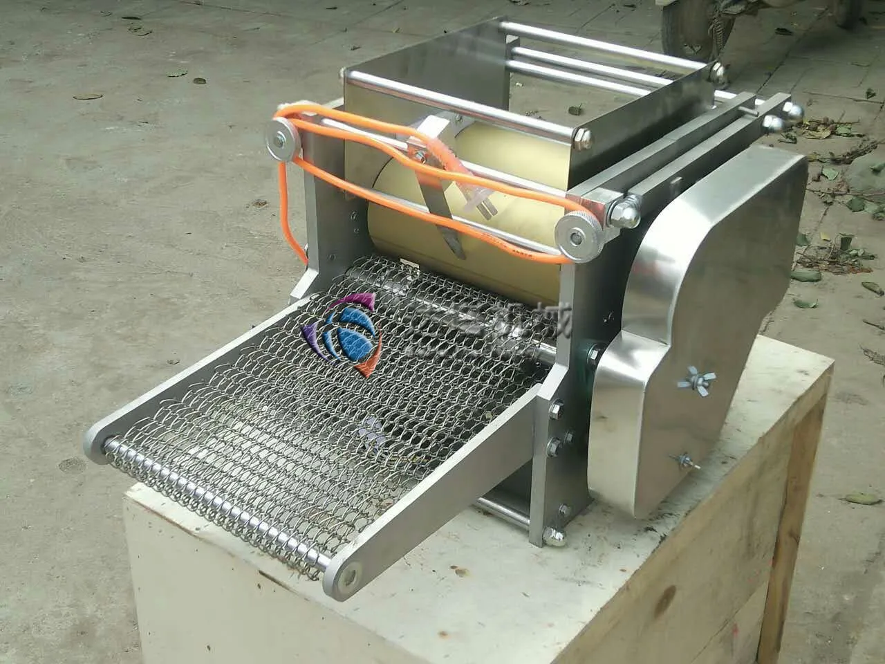 トルティーヤプレス 自動ロティメーカー コーンフラワー付きチャパティ成形機 Buy Corn Tortilla Machine Chapati Roti Tortilla Maker Commercial Corn Pita Bread Forming Machine Product On Alibaba Com