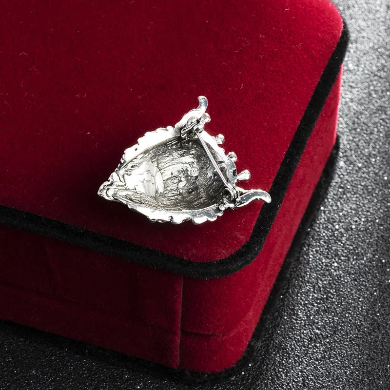 Broche Tête De Mort Argentée Avec Strass - Déco Mode Unique Pour Manteau, Veste Ou Accessoire