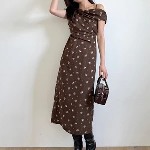 Wisrise Fashion Custom Wholesale Sweet Elegant Light Grey Floral Embellish Off the Shoulder Maxi Dress