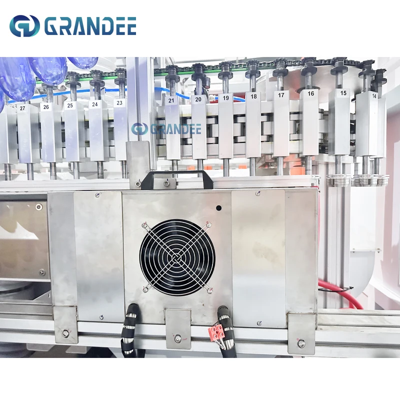 Nhà sản xuất máy thổi chai nhựa PET tự động cung cấp máy ép phun giá cả