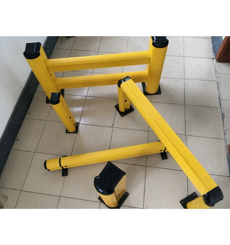 Тройник барьер в конкуре. Rolling barrier. Road barricade top view. Поли барьер. Ограждение для полок.