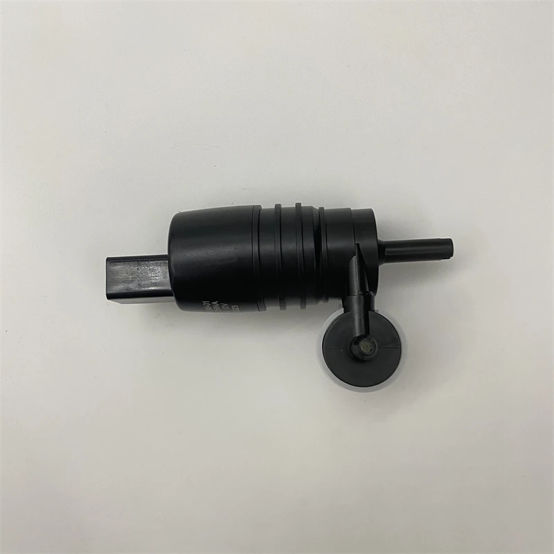 M17+追加 Amazon.com: 67127388349 Windshield Windscreen Washer Pump