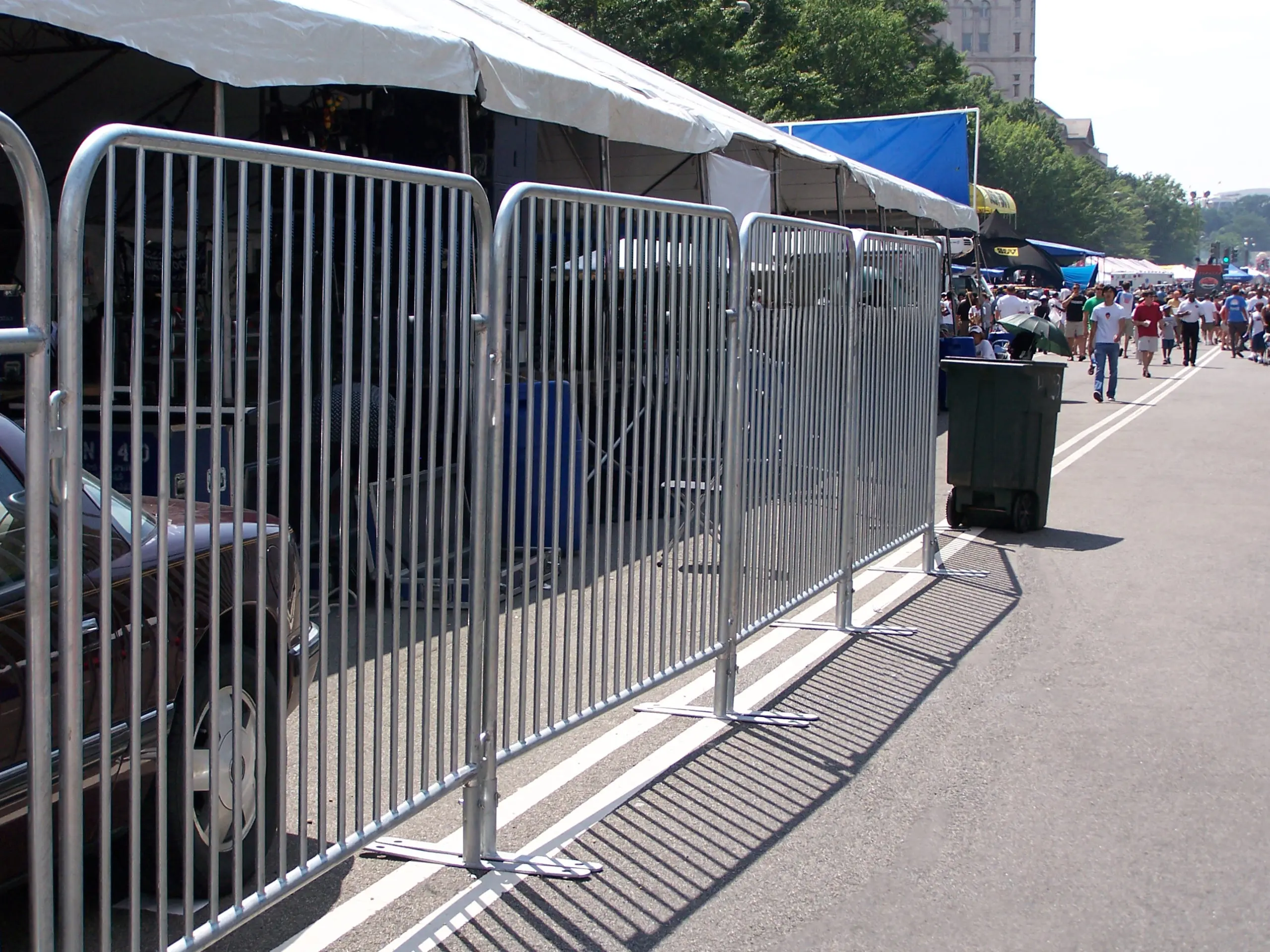 PVC coated crowd control barrier fence panel concert barricade galvanized temporary fence supplier