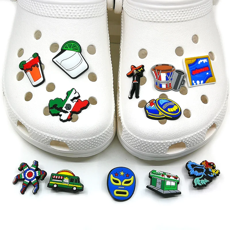 Fashion Cartoon Charms Custom Clog Croc Pvc Shoe Lace Decoration 2022