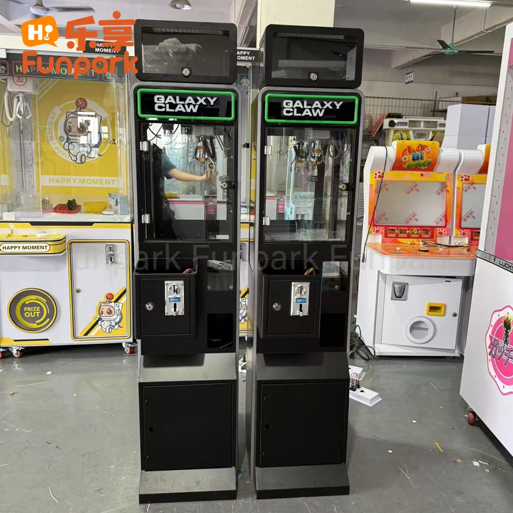 Funpark High Quality Claw Crane Machine Arcade Toys Mega Mini Claw Coin Operated Games Machine supplier