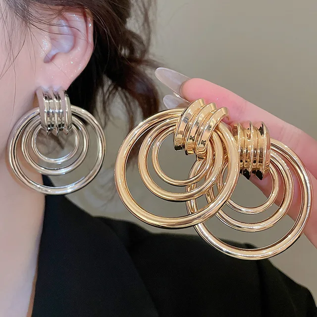 Silver Needle European Metal Round Hollow Pendant Fashion Versatile Light Luxury Premium Wholesale Stud Earrings for Women