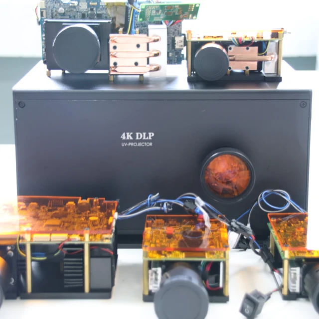 Leading Manufacturer of DLP Light Engine for Projector From China