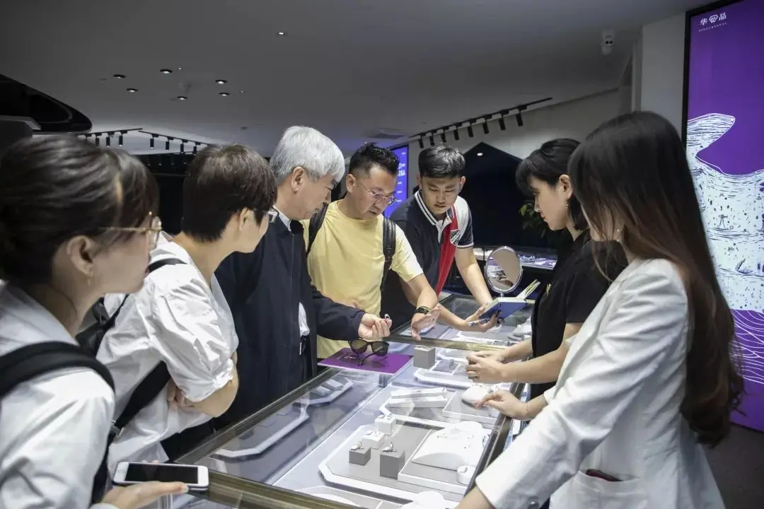 High Quality Sterling Sier S Butterfly Hummingbird Dragoy Charm Custom Jewelry 18