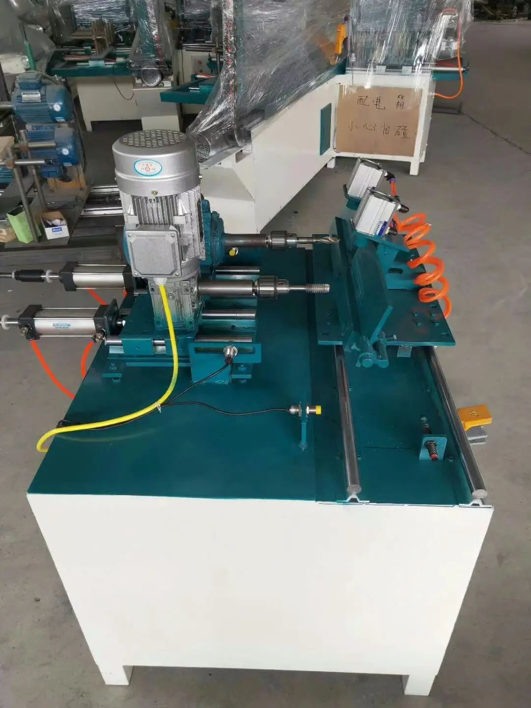 Multifunctional Hole Drilling and Thread Tapping Machine for Mop and ...