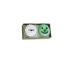 Cabeza de fantasma verde con donut de vendaje blanco.