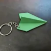 Llavero de avión de papel - verde