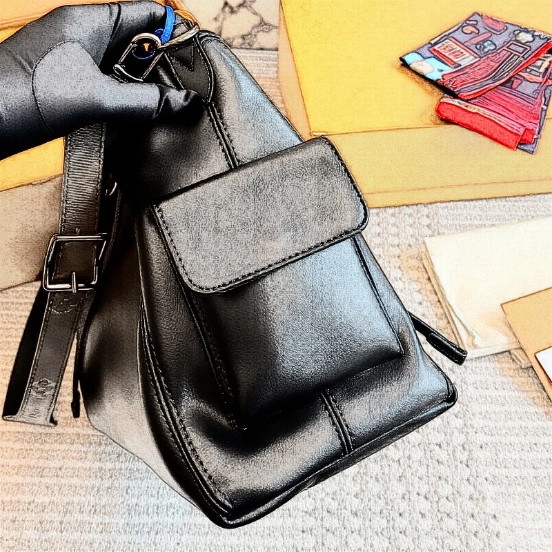 Hot-selling Women’s High-end Light Luxury Urban Minimalism Solid Color Tote Bag Large Capacity Commuting Genuine Leather Zipper