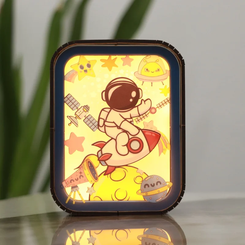 Individuelle Holz-Nachtlicht-Leuchte, handgefertigte Deko-Nachtbeleuchtung, Wohnraumdekoration, ideale Geschenkidee zu Feiertagen, Holzdekorationen, LED-Tischlampe