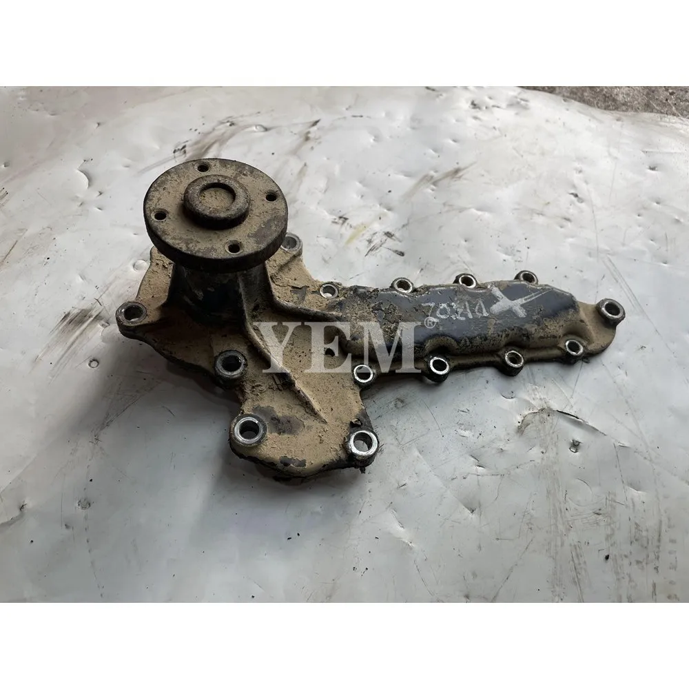 D1302 Water Pump for Kubota Wholesale Engine Parts 4