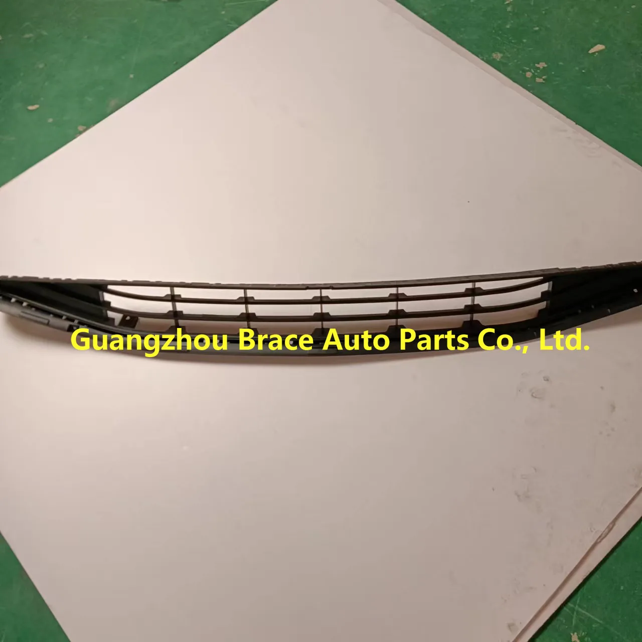 Front Bumper Lower Grille for MG5 Roewe 550 OEM 10359707