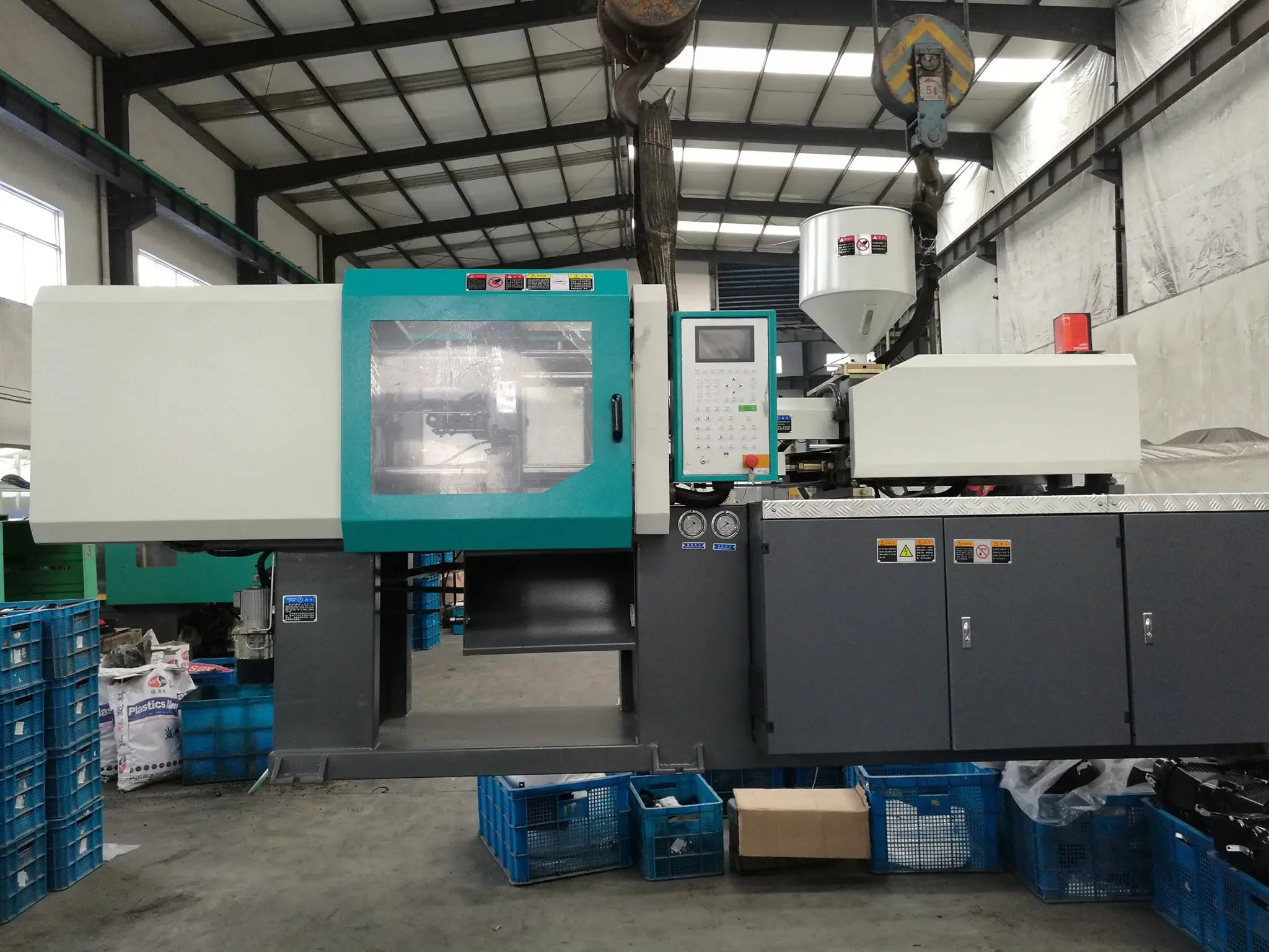 Student Writing Desk and Chair Set Making Machine Writing Desk Injection Molding Machine