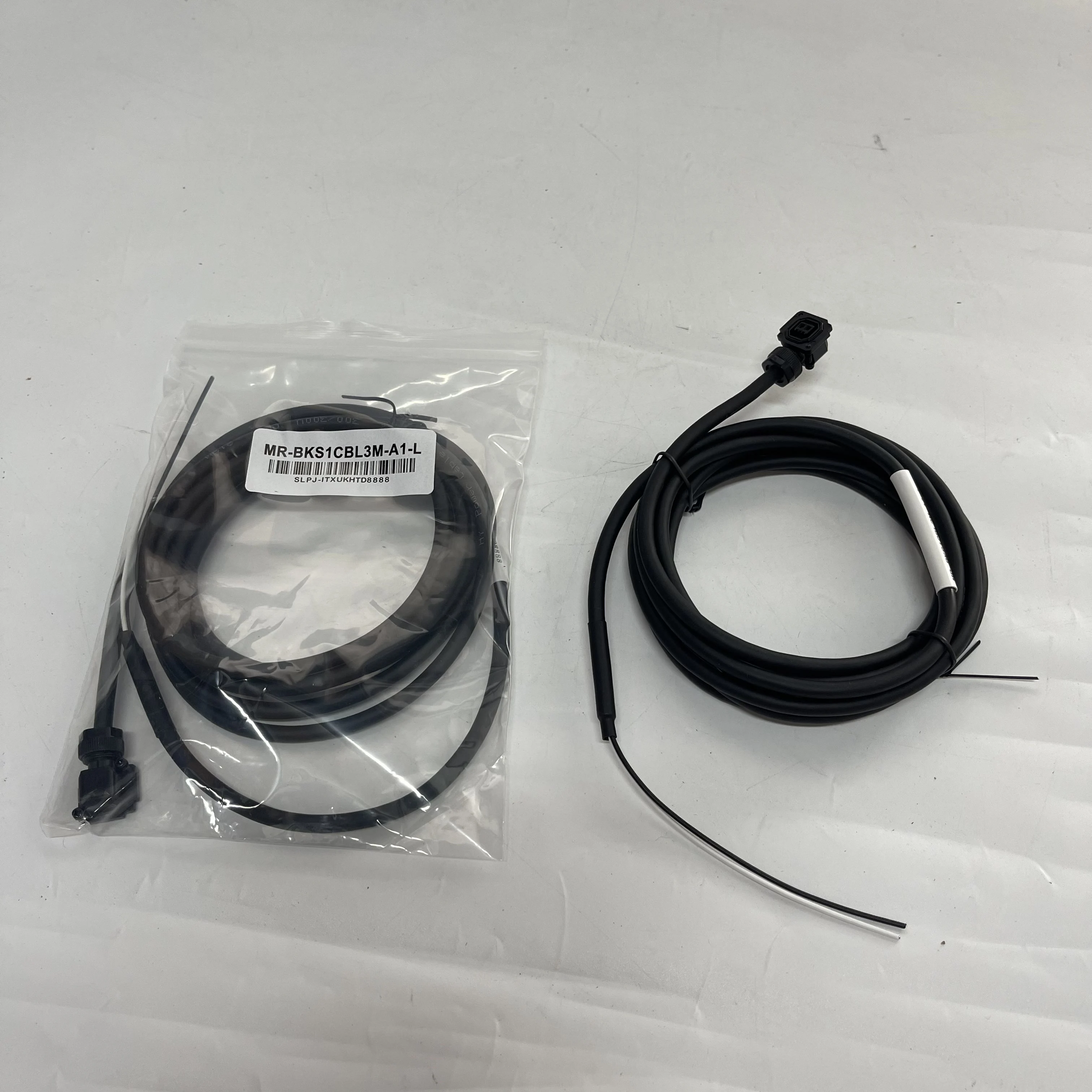 Mitsubishi Servo Power Cable MR-BKS1CBL3M-A1-L Mitsubishi Servo Power Cable MR-BKS1CBL3M-A1-L