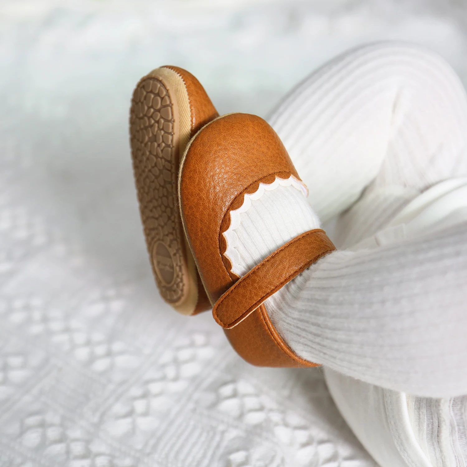 Hot Selling Beautiful Soft PU Leather Baby Toddler Girl Shoes Prewalker Girl Shoes factory